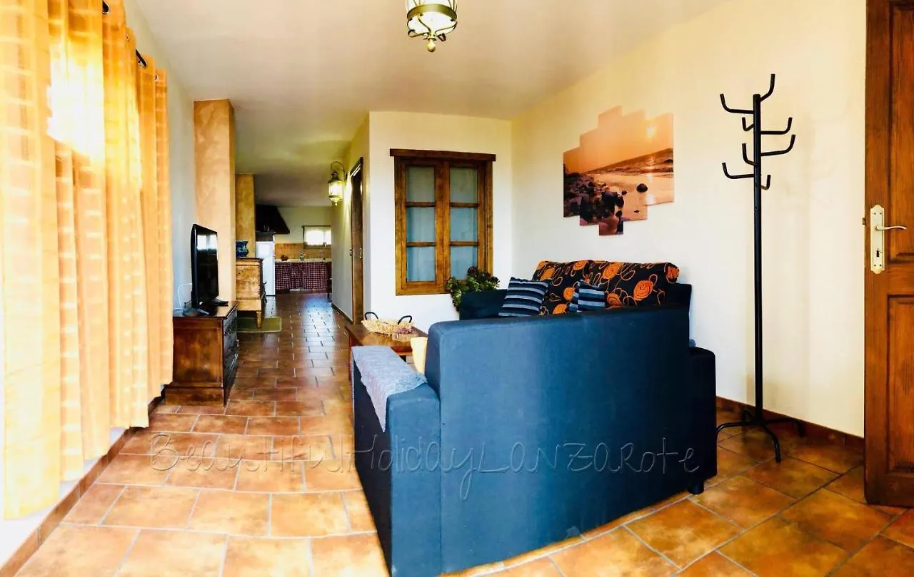 Holiday home Casita Bellavista With Great Views In Mozaga Villa